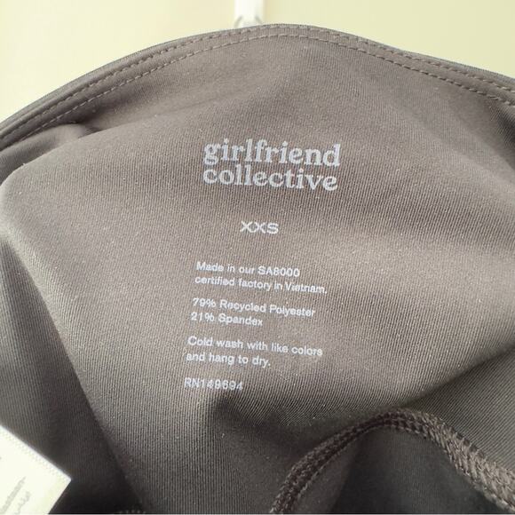 Girlfriend Collective Biker Shorts Stretch Recycled Polyester Spandex Athletic - Picture 8 of 9